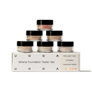 Uoga Uoga Sada testerů Minerální make-up (6 x 0,7 g) - Light - 5 make-upů + 1 tvářenka podle odstínu pleti