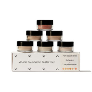 Uoga Uoga Sada testerů Minerální make-up (6 x 0,7 g) - Medium - 5 make-upů + 1 tvářenka podle odstínu pleti