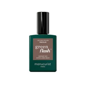 Manucurist Green Flash LED gel lak na nehty - Freckles (15 ml) - světle hnědá latte barva